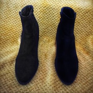 Black ankle boots with zipper